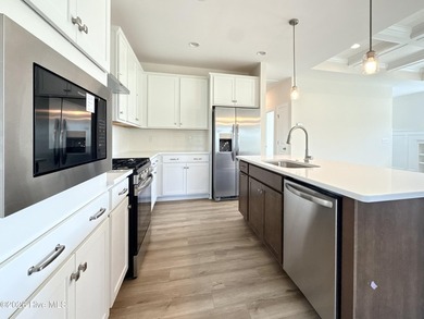 Welcome to Riverside Cove and the wonderful McKenzie Home Plan - photo 8
