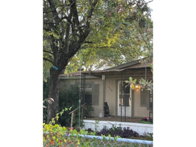 Lake Home For Sale in Seven Points, Texas