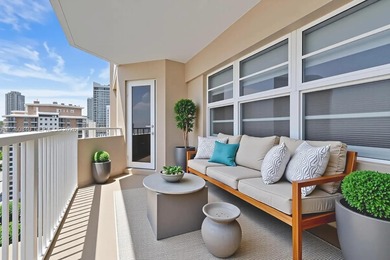 BEACHFRONT - Stunning 3BR/2.5BA residence with panoramic ocean