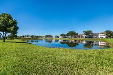 Lowest priced unit in Century Village. Located right next to - photo 18
