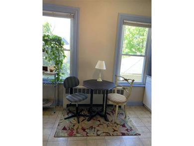 Elegant 2-family 3 floor Blue Victorian house with a large - photo 18