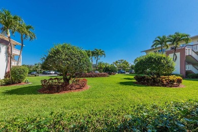 Lowest priced unit in Century Village. Located right next to - photo 21