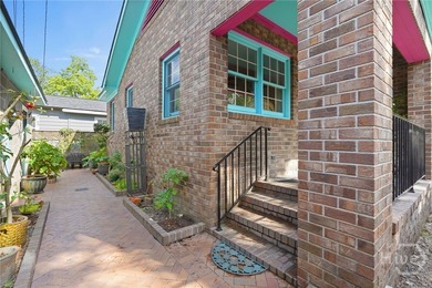 Charming Midtown brick ranch on a corner lot featuring a covered - photo 25