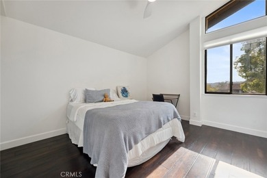 4372 Park Vicente - photo 29