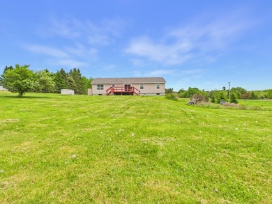 Built in 2005, that makes this 3 Bedroom/2 full bath home - photo 33