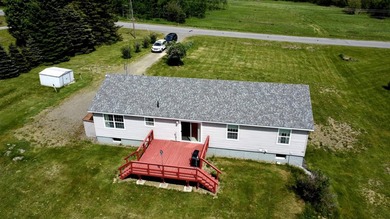 Built in 2005, that makes this 3 Bedroom/2 full bath home - photo 39