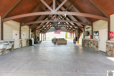 Experience lake living in this beautifully designed 4 bedroom, 3 - photo 39