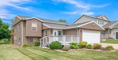 Fantastic 4-bedroom, 2-bathroom family home in Milford's - photo 1