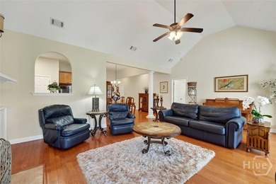 Discover the perfect blend of comfort, convenience, and - photo 7