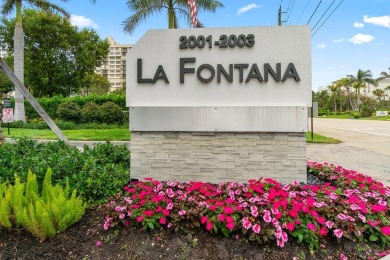 Lake Condo For Sale in Boca Raton, Florida