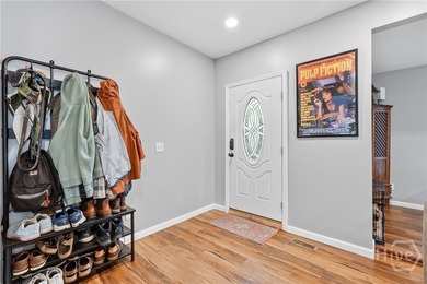 Welcome to an exceptional investment opportunity in a convenient - photo 4