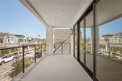 Brand new construction on Balboa Island crowned by a stunning - photo 12