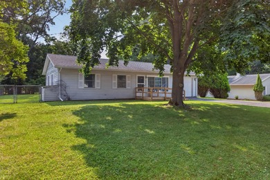 Welcome to this 3-bedroom, 1-bath ranch located in desirable - photo 22