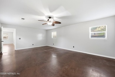 Your new 3/2 BEACH home awaits with New Hardee Siding so you can - photo 25