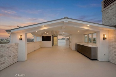 Brand new construction on Balboa Island crowned by a stunning - photo 26