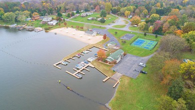 Beautiful Level Waterfront Lot With Your Own Private Dock - photo 32
