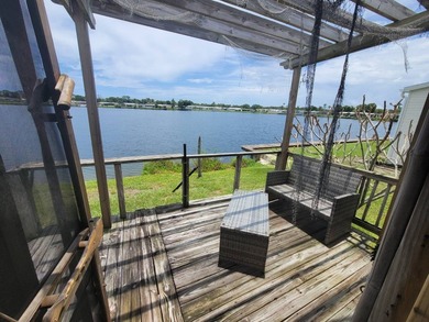 The property features a New roof and tile flooring throughout - photo 40