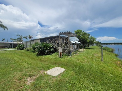 The property features a New roof and tile flooring throughout - photo 46