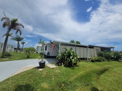 The property features a New roof and tile flooring throughout - photo 50