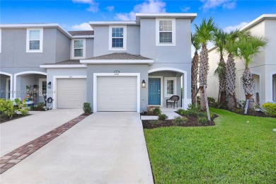 Lake Townhome/Townhouse For Sale in Other City - In The State Of Florida, Florida