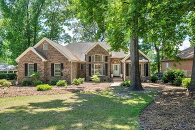 GORGEOUS HOME ON LAKE BLACKSHEAR!!! This large family home with - photo 1
