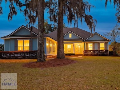 Welcome to your coastal sanctuary. This stunning 2,214 sq. ft - photo 2
