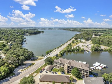 Easy Living Starts Here! Enjoy low-maintenance living in this - photo 4