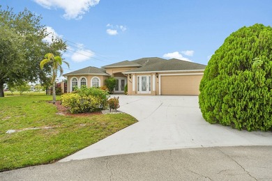 Parking for RV/Boat available. Beautiful pool home in a PRIME - photo 3