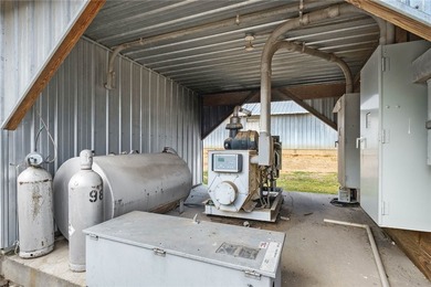 Great rare find - Simmons Farm with 9 broiler houses, (3) - photo 15