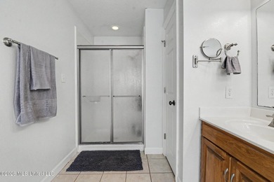 Beautiful brick home in Quail Ridge Subdivision located in the - photo 16