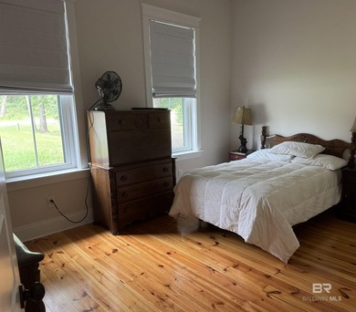 2022, Custom Built, Charming Waterfront Cottage, Gold Fortified - photo 18