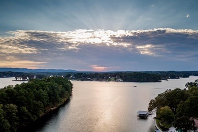 Exceptional luxury lakefront home on Lake Hamilton with 110' of - photo 46