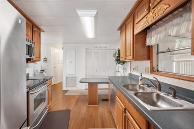 Under contract-accepting backup offers. Looking for an - photo 3