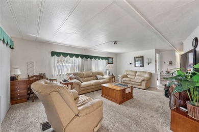 Under contract-accepting backup offers. Looking for an - photo 5