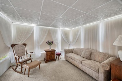 Under contract-accepting backup offers. Looking for an - photo 7