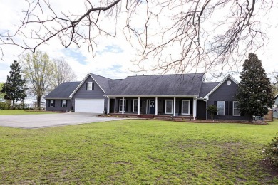 Prestigious Lake Bruin Home - Lake Home For Sale in Saint Joseph, Louisiana
