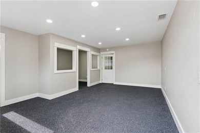 Rarely does a commercial property become available in this - photo 4