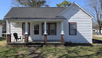 Watts Bar Lake Home For Sale in Spring City Tennessee