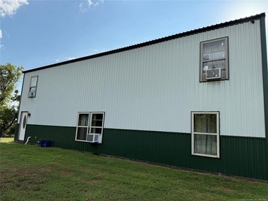 This is the BARNDOMINIUM you always wanted! Set perfectly on a 4 - photo 13