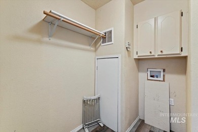 Spacious 3-Bedroom, 2-Bath Manufactured Home on Owned Land - No