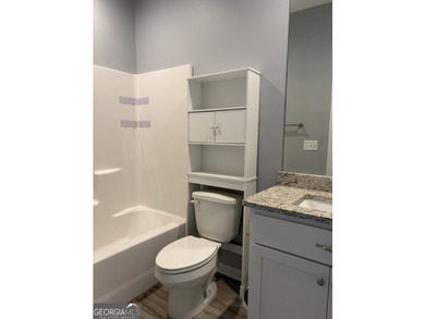 WOW! Fabulous home is ready for new buyer(s)! A true end unit! - photo 23