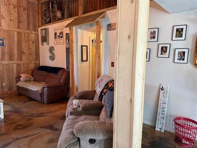 This is the BARNDOMINIUM you always wanted! Set perfectly on a 4 - photo 24