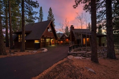 Iconic Mountain Retreat with World-Class Views! Perched on one - photo 4