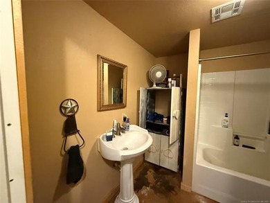 This is the BARNDOMINIUM you always wanted! Set perfectly on a 4 - photo 41