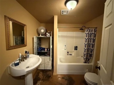 This is the BARNDOMINIUM you always wanted! Set perfectly on a 4 - photo 44