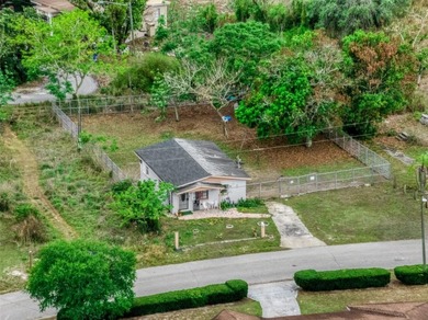 This adorable home is perfect for first time buyers, investors - photo 5