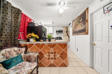 This adorable home is perfect for first time buyers, investors - photo 9