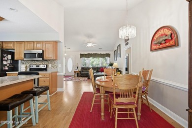 Welcome to Oak Ridge Plantation, where coastal convenience meets - photo 11