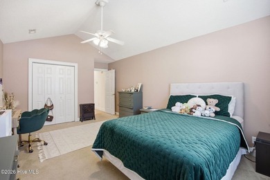 Welcome to Oak Ridge Plantation, where coastal convenience meets - photo 16
