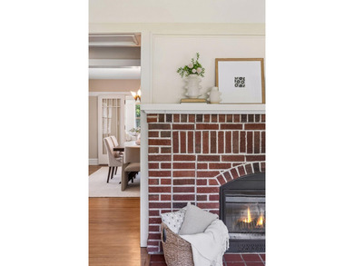 Discover the endless charm of this beautifully preserved 1923 - photo 16